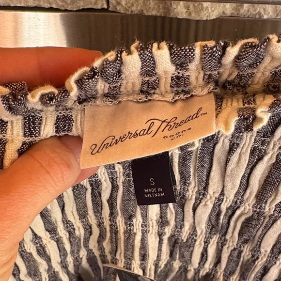 NWT Universal Threads Striped Peplum Tube Top, sz small - Picture 4 of 6